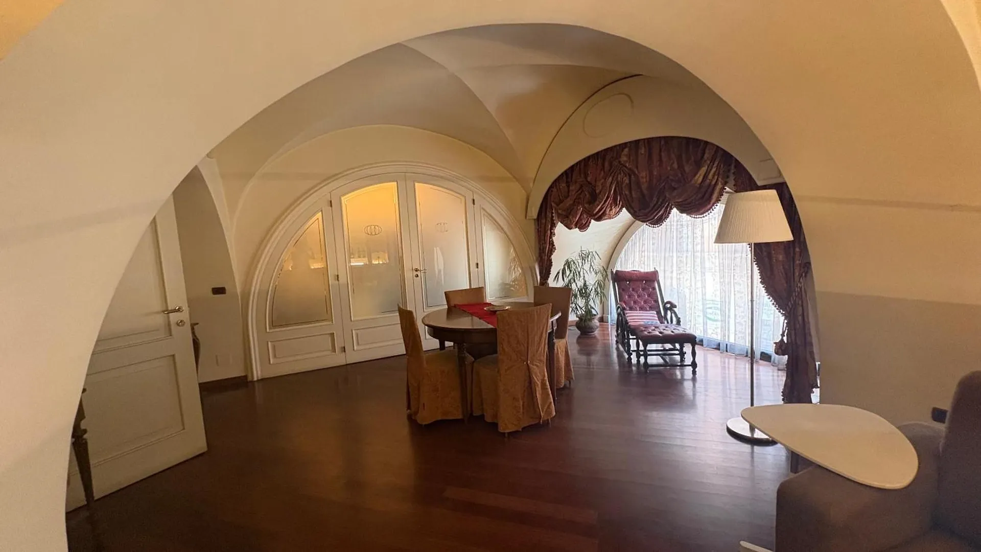 Loft Piazza Universita カターニア アパート