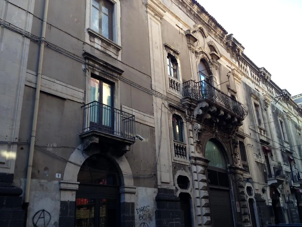 Loft Piazza Universita Catania