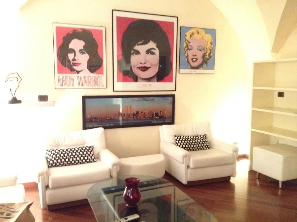 Loft Piazza Universita Catania Italien