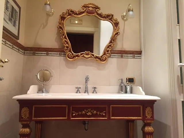 Loft Piazza Universita Catania Italien
