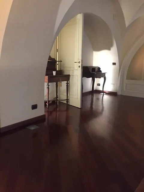 Loft Piazza Universita Catania Italien
